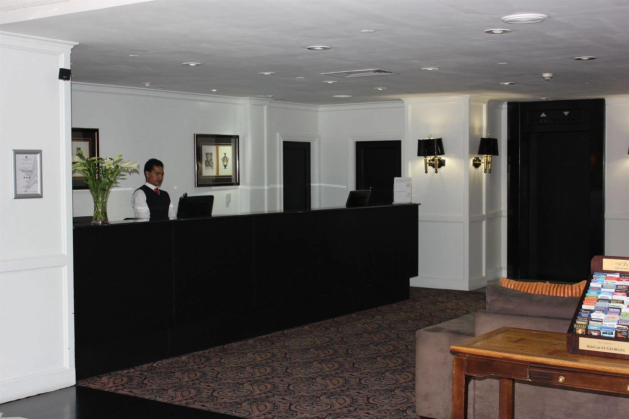 On St Georges Hotel 3*